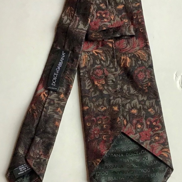 Dolce & Gabbana  dark colours print  Soie/ silk tie made in Italy 🇮🇹 - Picture 3 of 7